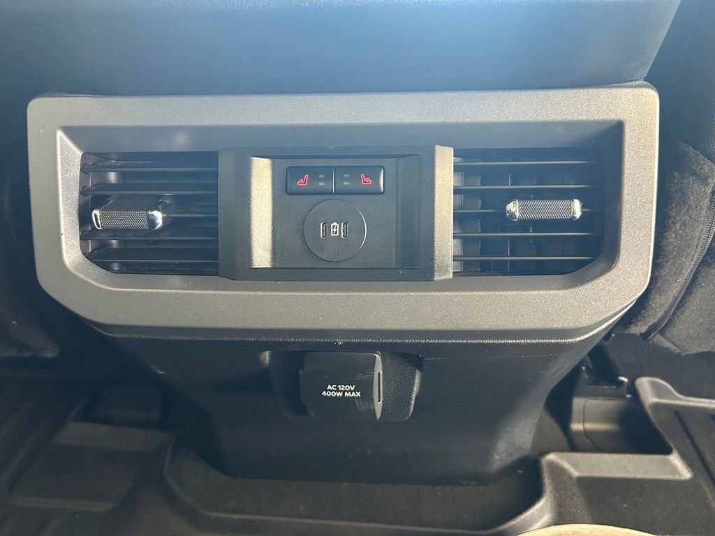 Used 2025 Ford F350 Lariat AWD/4WD image 36