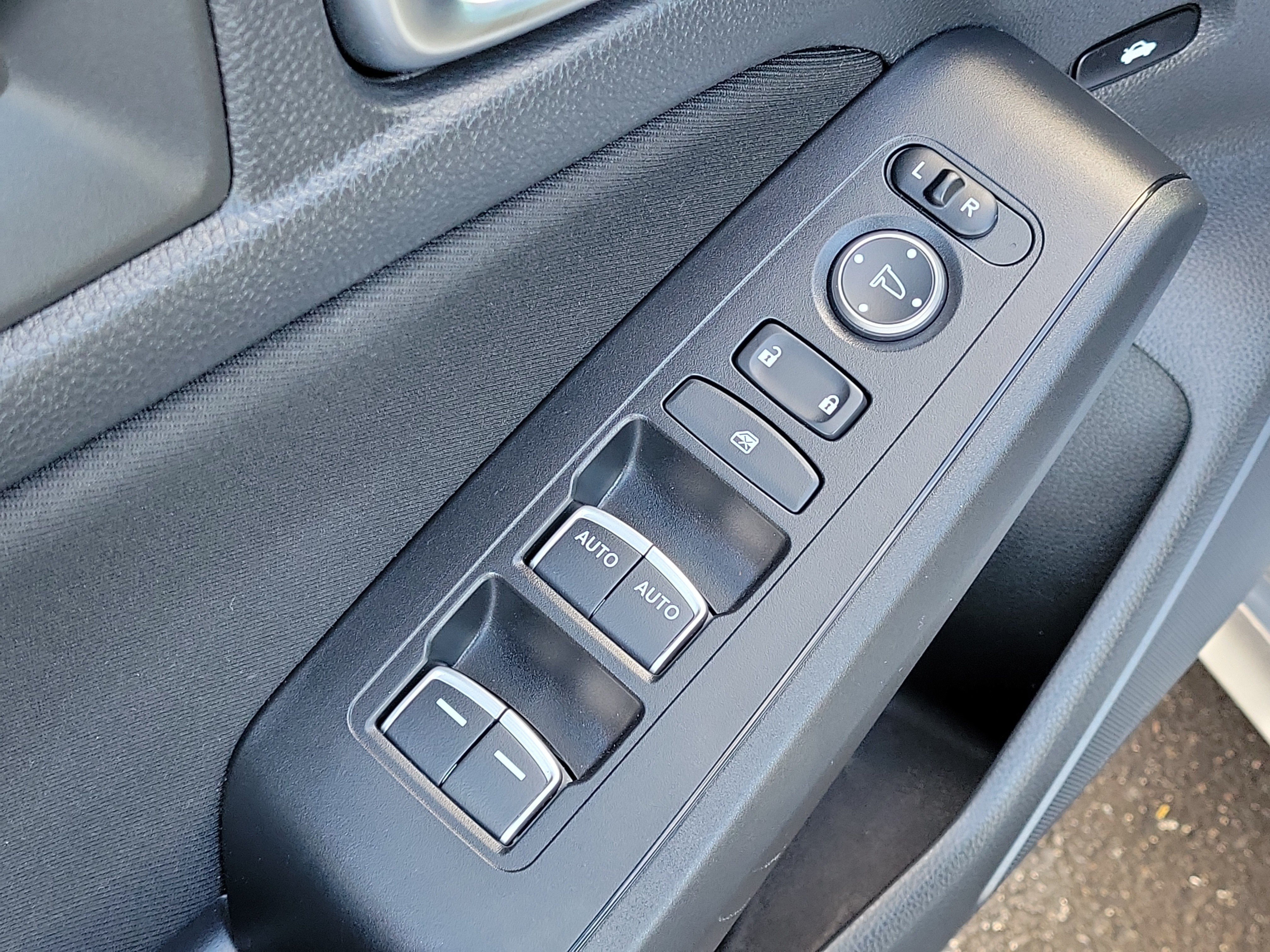 Used 2022 Honda Civic LX image 16