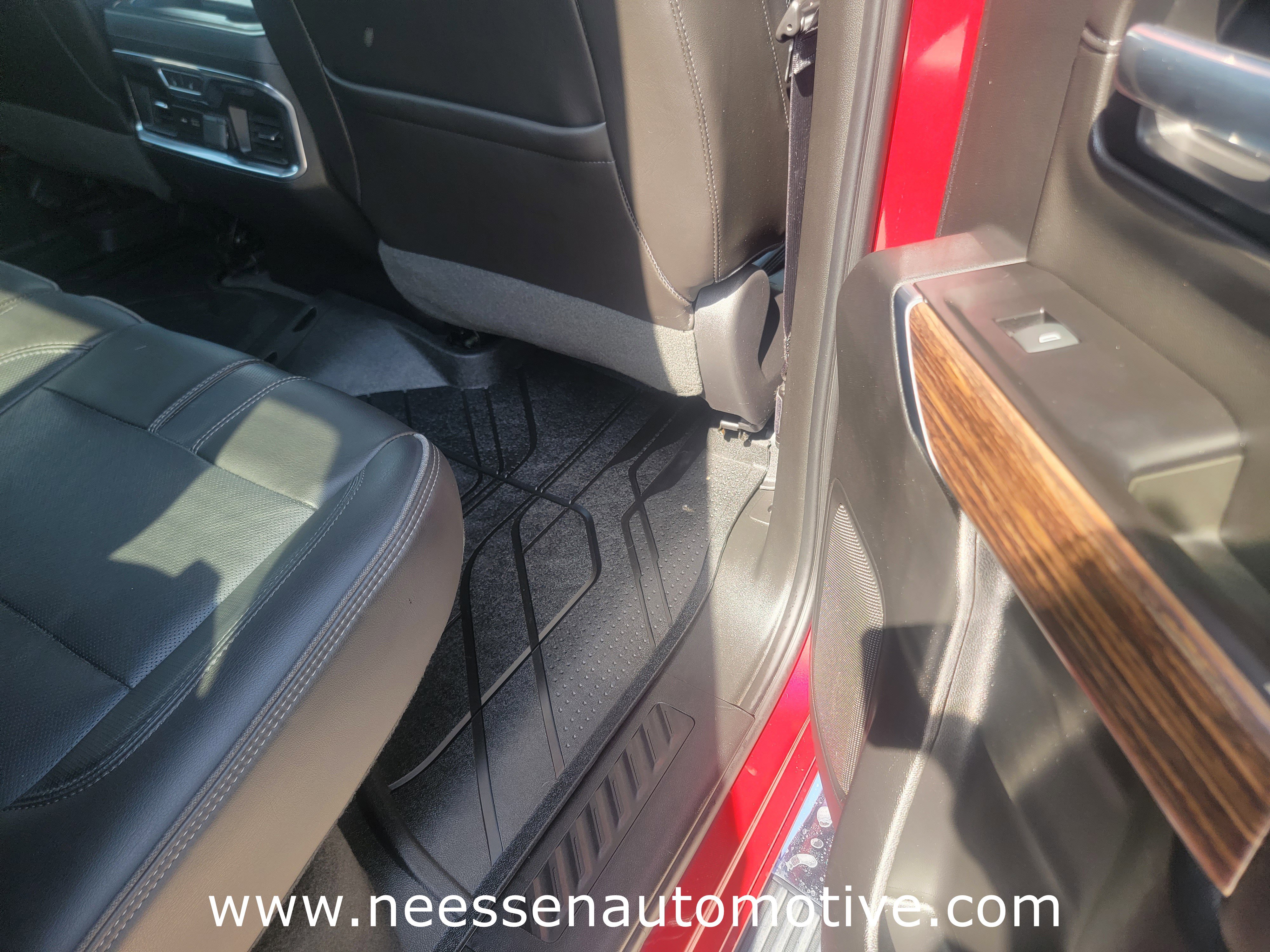 Used 2019 Chevrolet Silverado 1500 High Country w/ Technology Package image 11