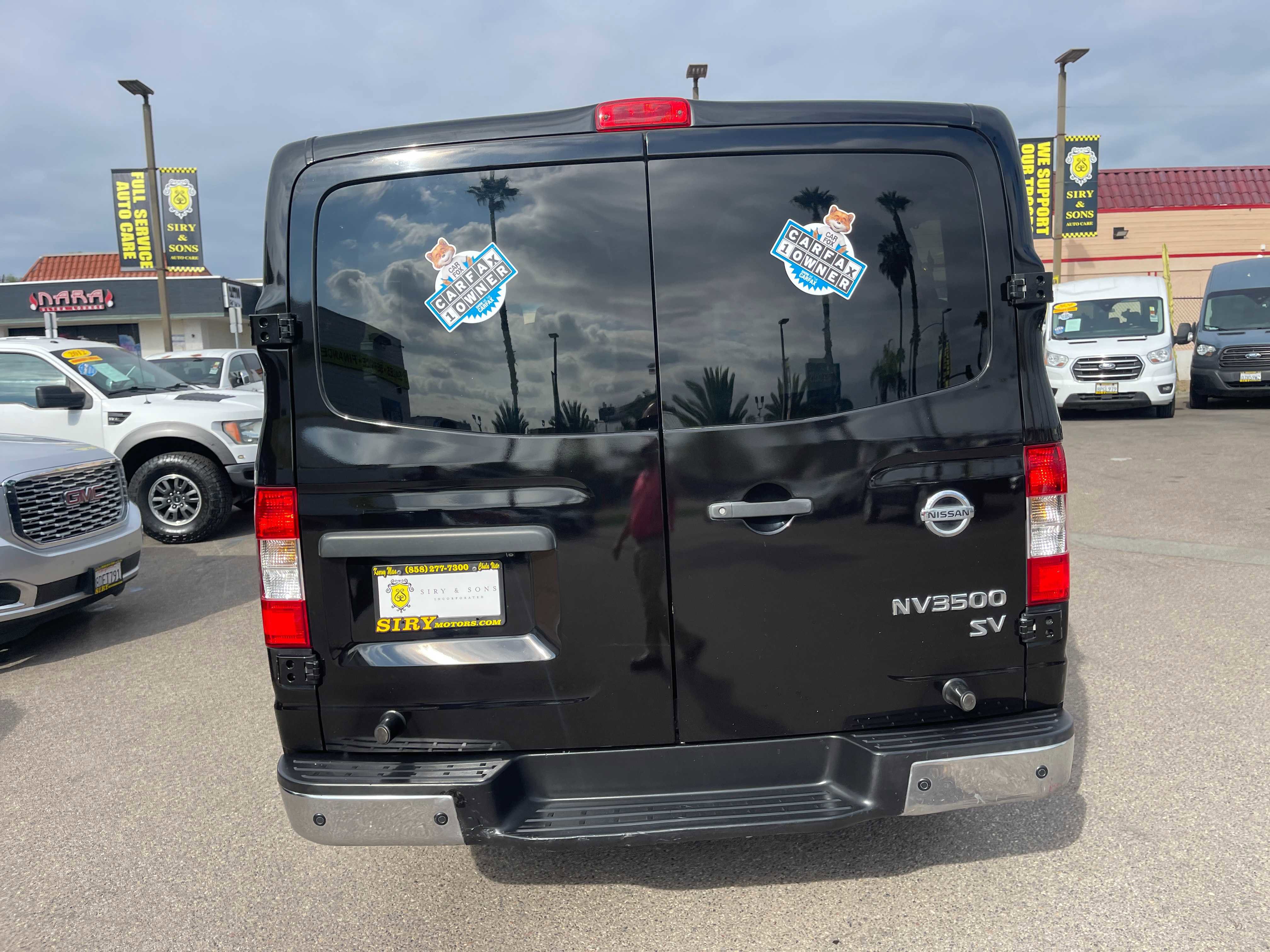 Used 2018 Nissan NV 3500 SV w/ Navigation Package image 4