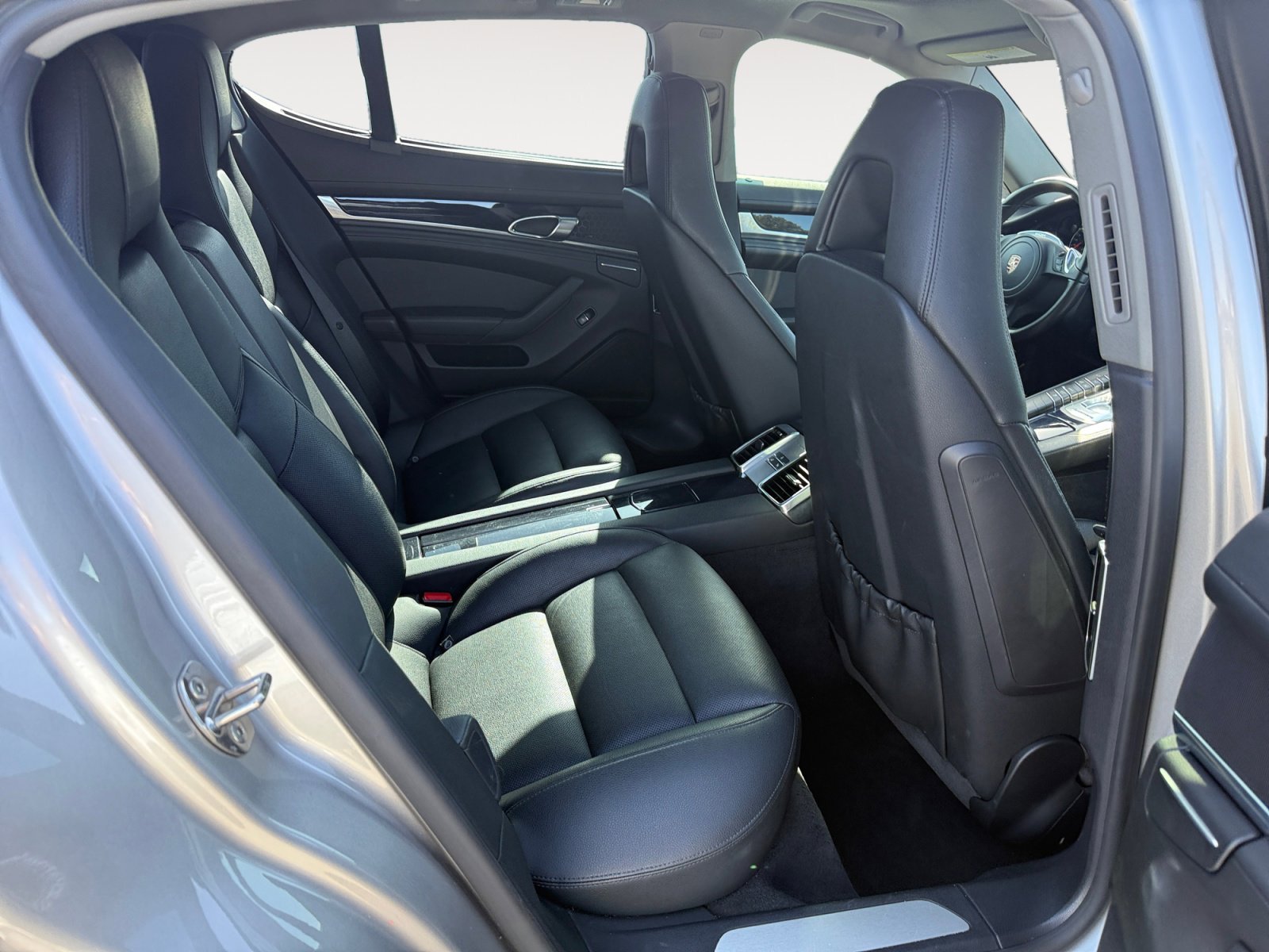 Used 2012 Porsche Panamera 4 image 18