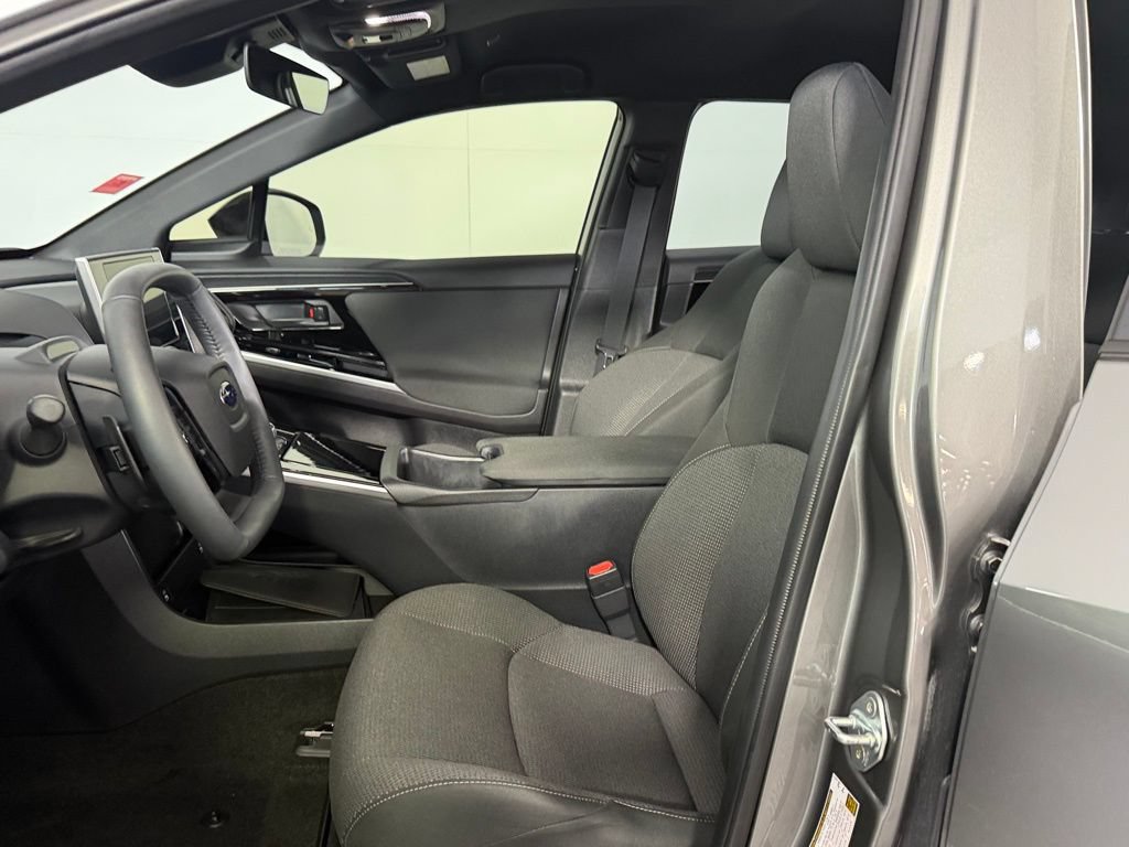Used 2025 Subaru Solterra w/ Premium Convenience Package AWD/4WD image 17