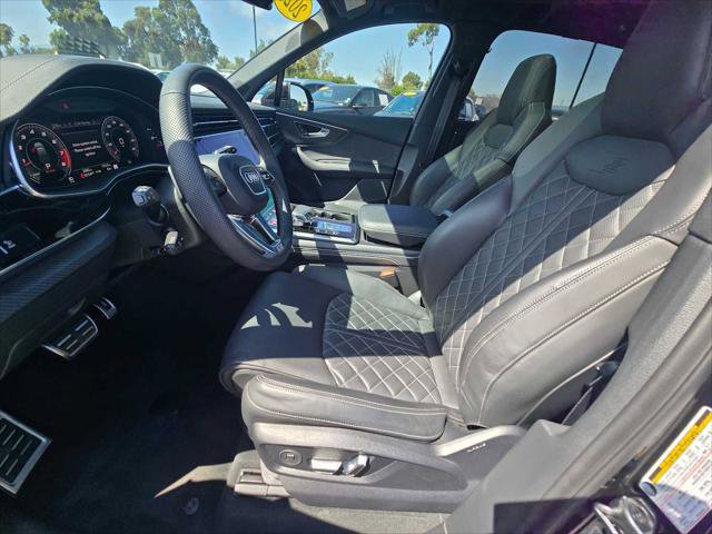 Used 2025 Audi SQ7 Premium Plus AWD/4WD image 25