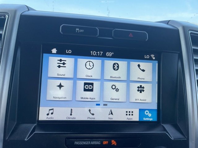 Used 2016 Ford F150 Platinum w/ Trailer Tow Package image 17