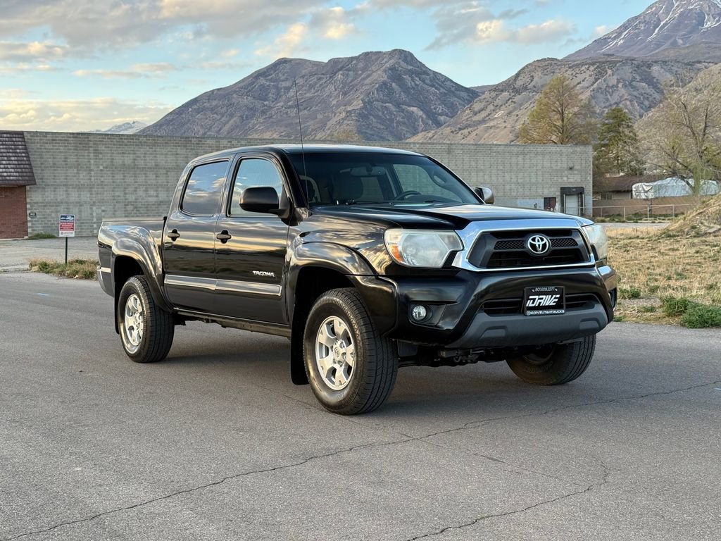 Used 2012 Toyota Tacoma 4x4 Double Cab w/ TRD Off-Road Pkg image 1