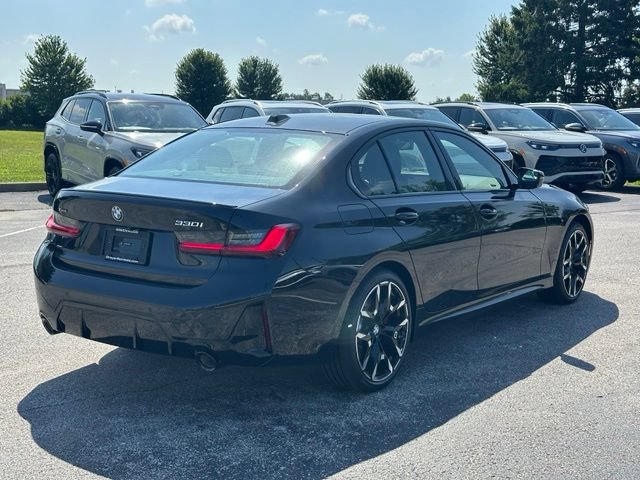 New 2026 BMW 330i xDrive Sedan w/ M Sport Package AWD/4WD image 10