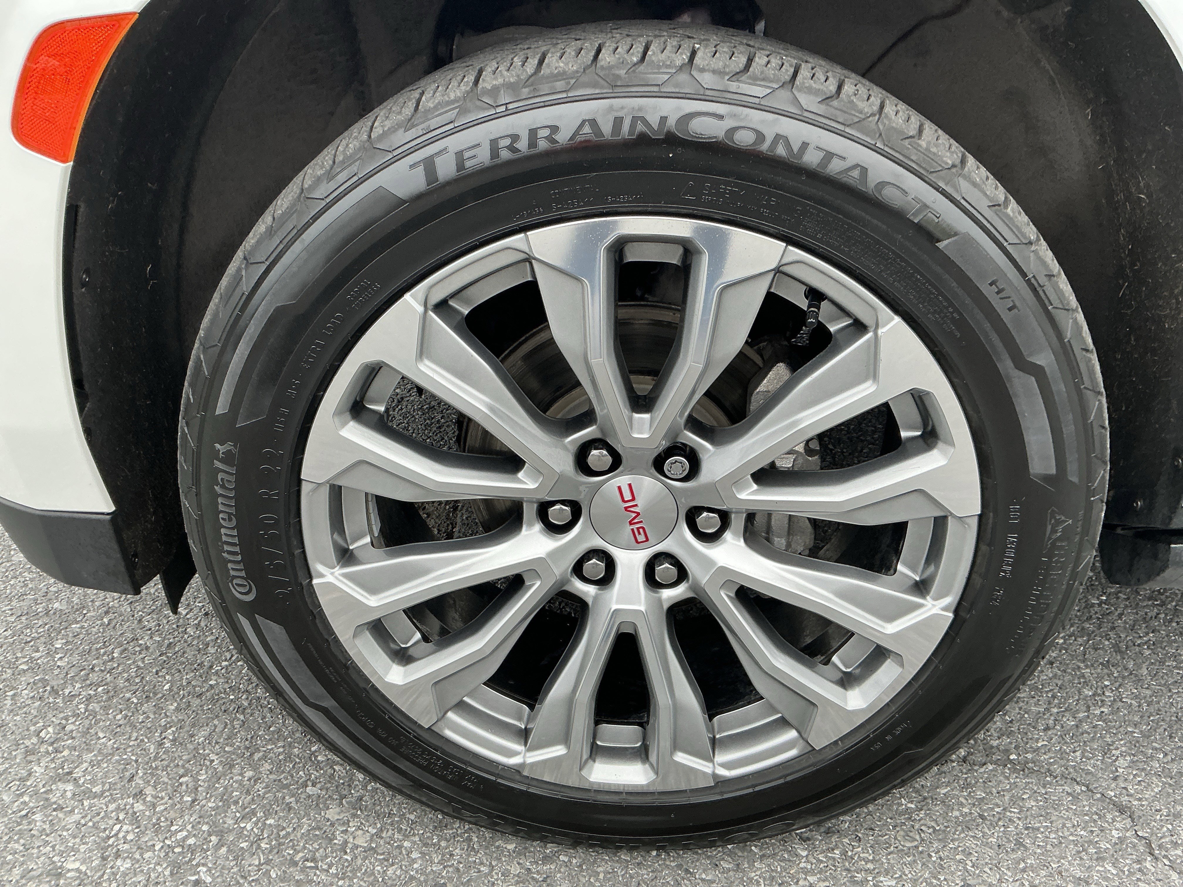Used 2023 GMC Yukon Denali AWD/4WD image 23