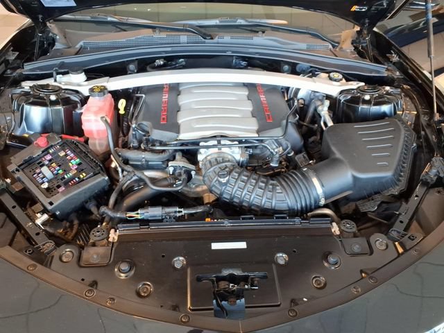 Used 2023 Chevrolet Camaro LT w/ Technology Package RWD image 9