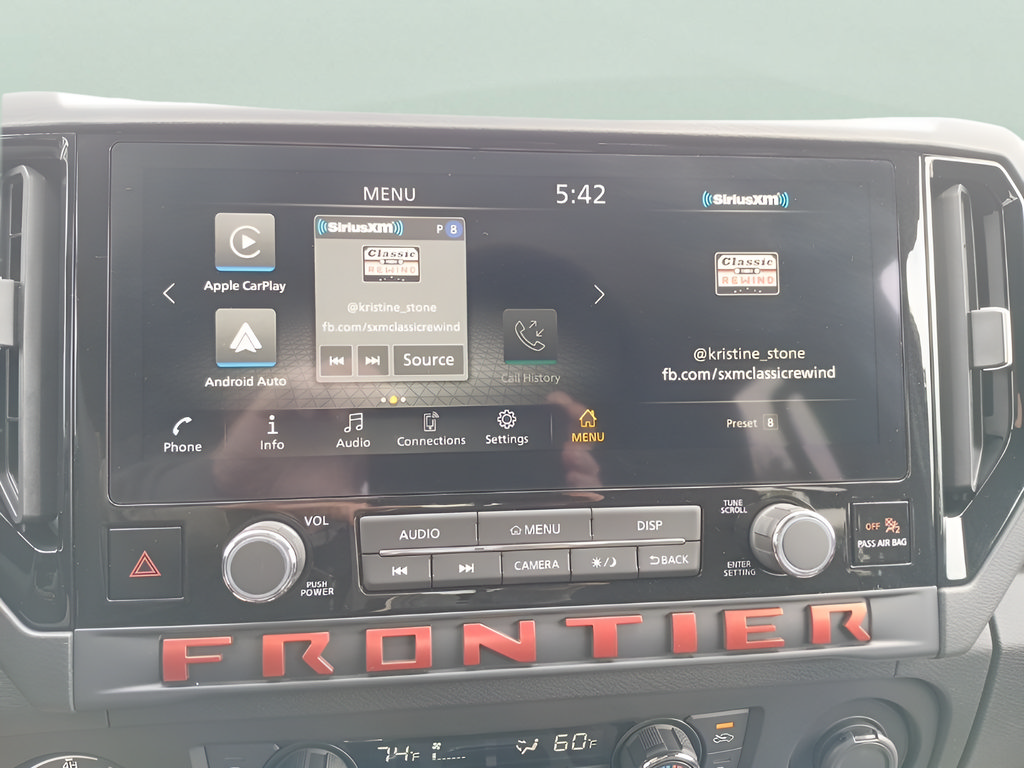 Used 2025 Nissan Frontier PRO-4X AWD/4WD image 21