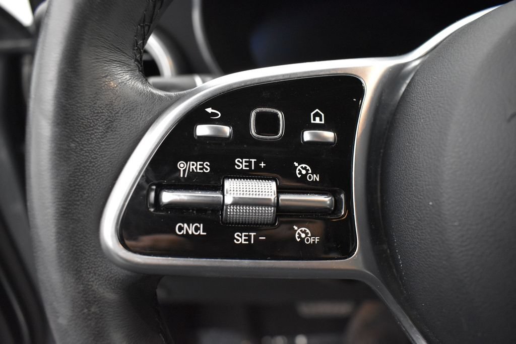 Used 2021 Mercedes-Benz GLC 300 4MATIC w/ AMG Line image 6