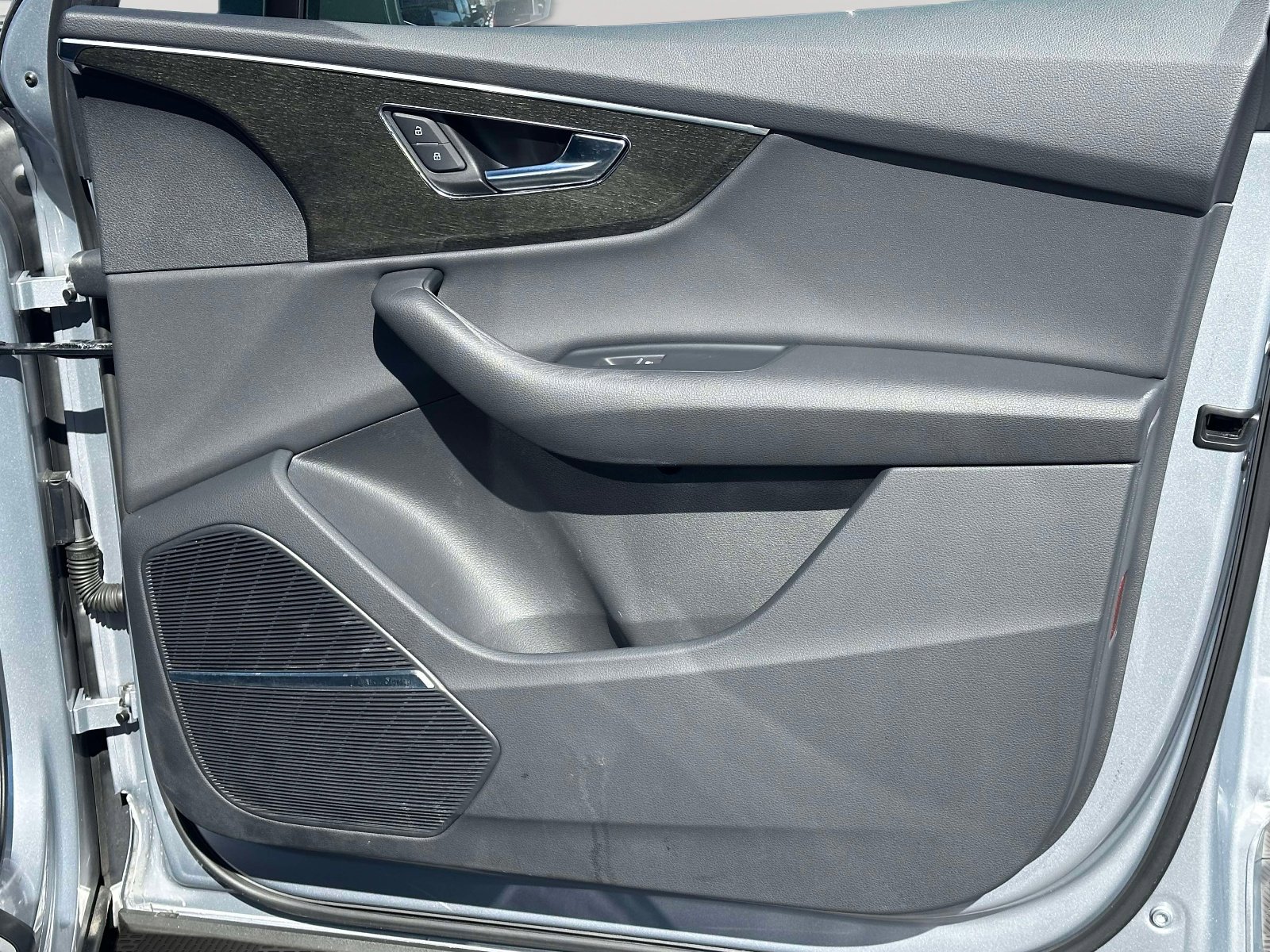 Used 2022 Audi Q7 Premium Plus image 27