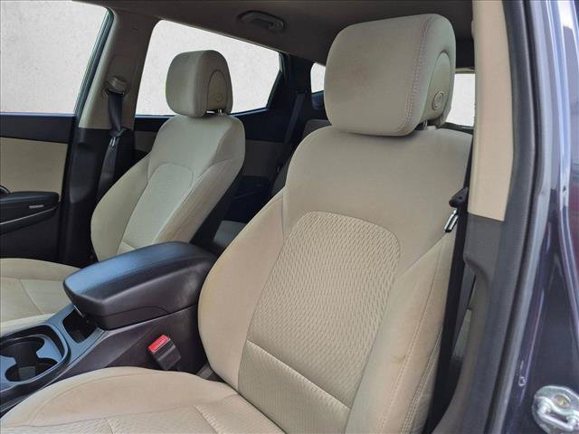 Used 2017 Hyundai Santa Fe Sport FWD image 15