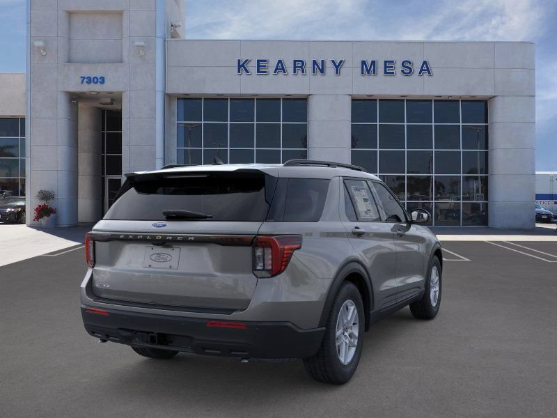 New 2026 Ford Explorer Active RWD image 37