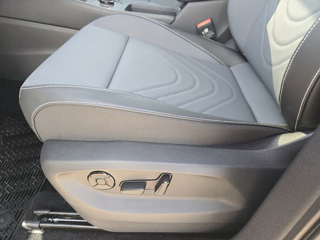 New 2026 Volkswagen Tiguan SE image 20