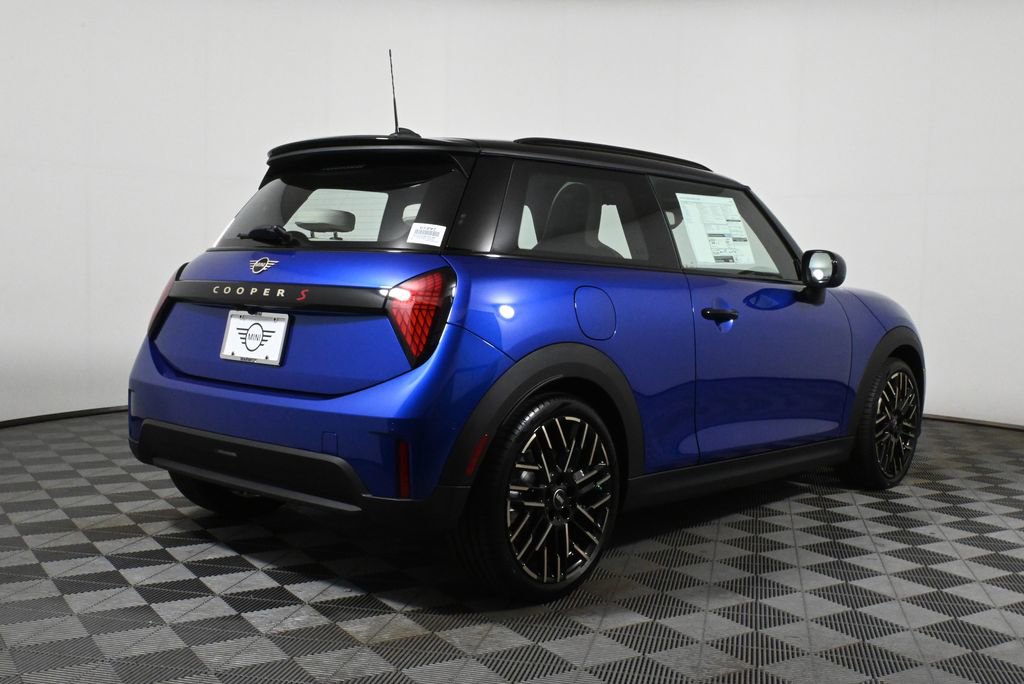 Used 2025 MINI Cooper S image 7