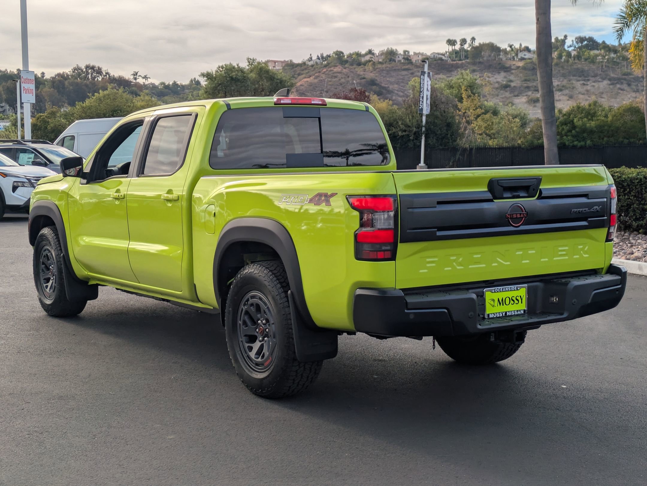 New 2026 Nissan Frontier PRO-4X w/ Pro Premium Package image 7