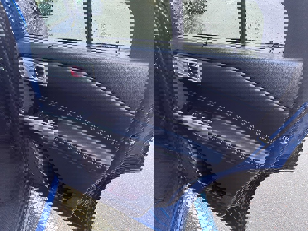 Used 2022 Ford Explorer Limited image 23