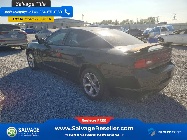 Used 2014 Dodge Charger SE RWD image 3
