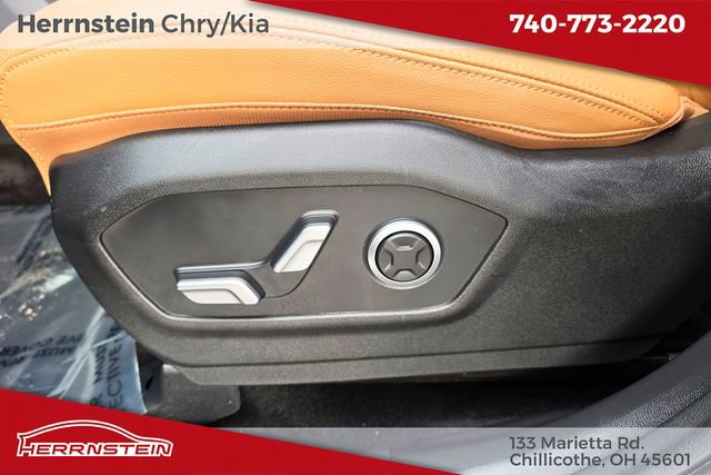 Used 2025 Hyundai Santa Fe Limited image 16