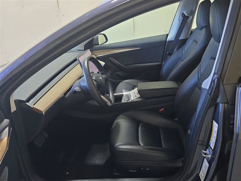 Used 2023 Tesla Model 3 Standard Range RWD image 5
