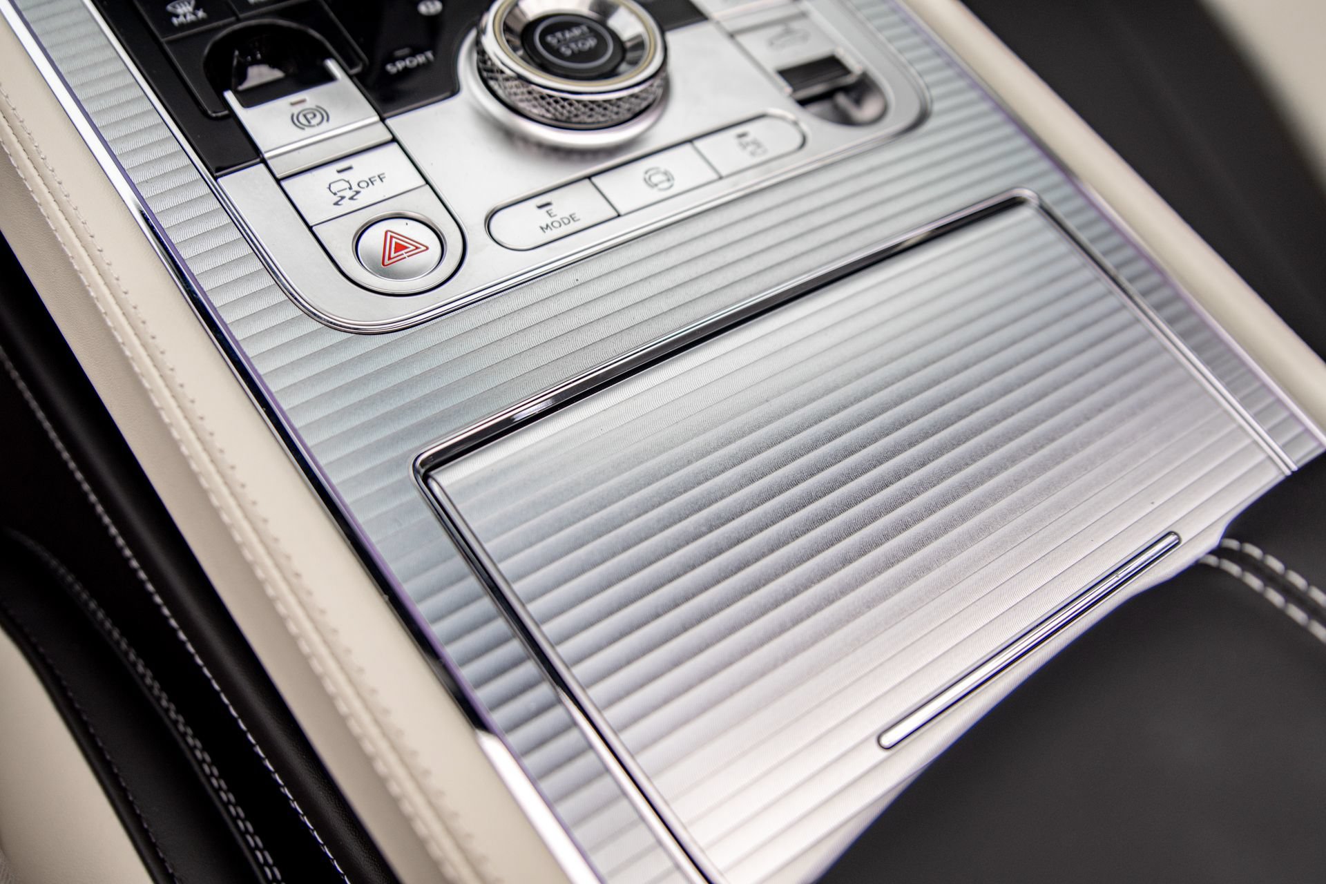 New 2026 Bentley Continental GTC AWD/4WD image 31