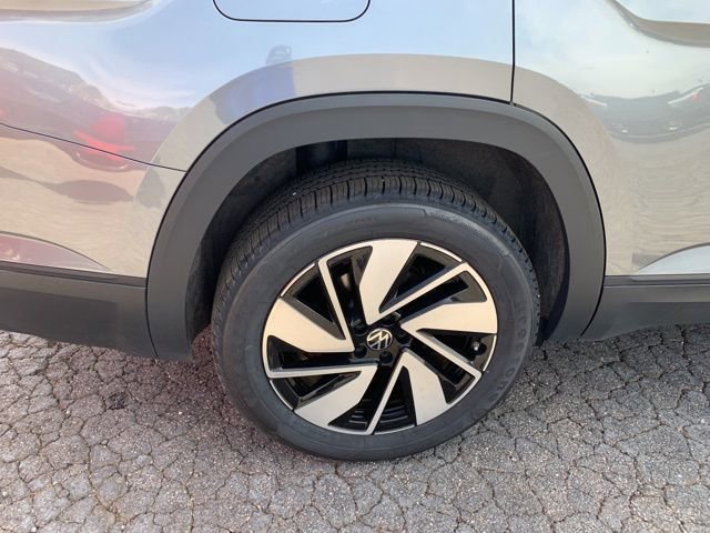 Used 2025 Volkswagen Atlas SE FWD image 36