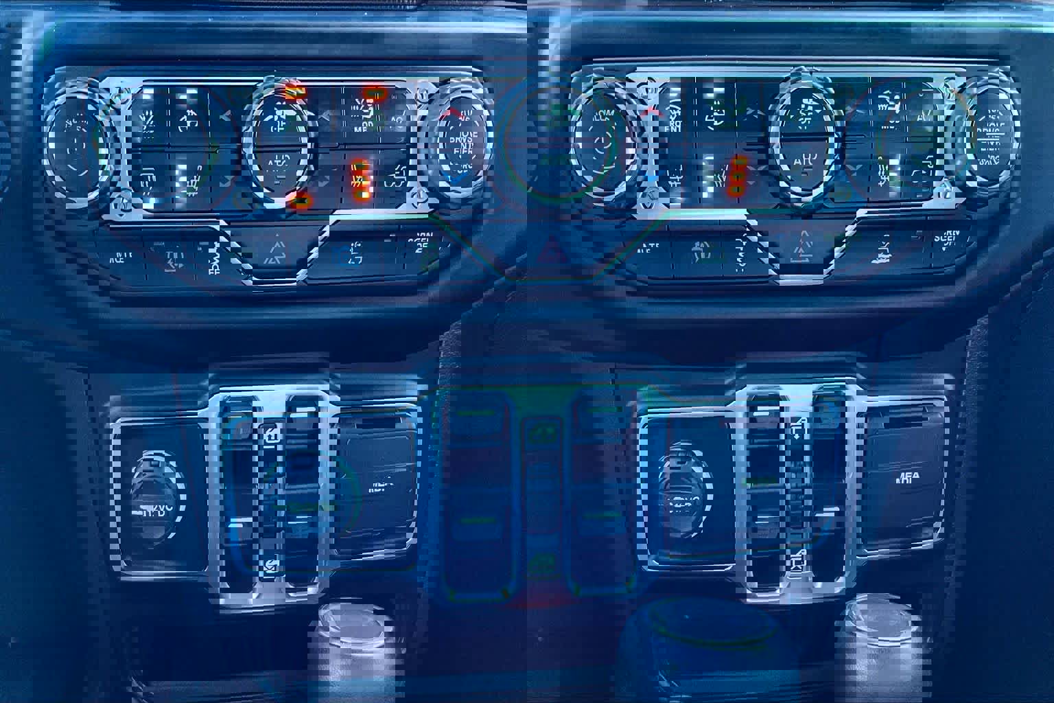 Used 2022 Jeep Wrangler Unlimited Sahara w/ Cold Weather Group image 35