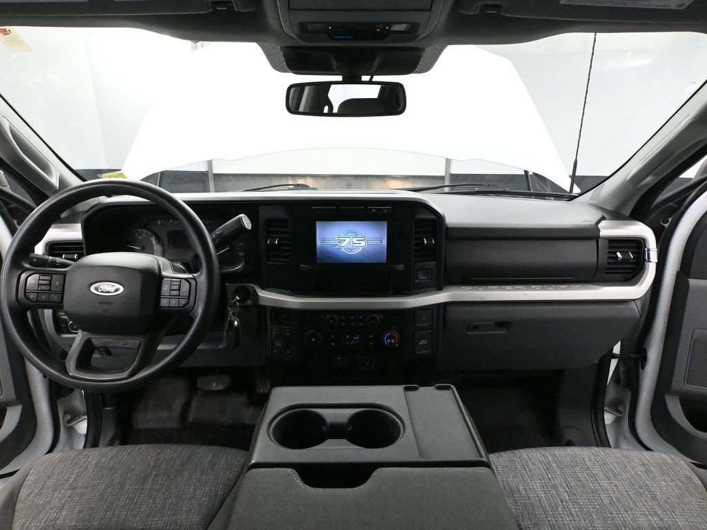 Used 2023 Ford F350 XLT w/ FX4 Off-Road Package image 25