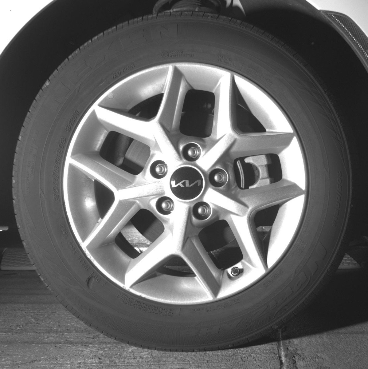 Used 2025 Kia Soul LX w/ LX Technology Package image 13