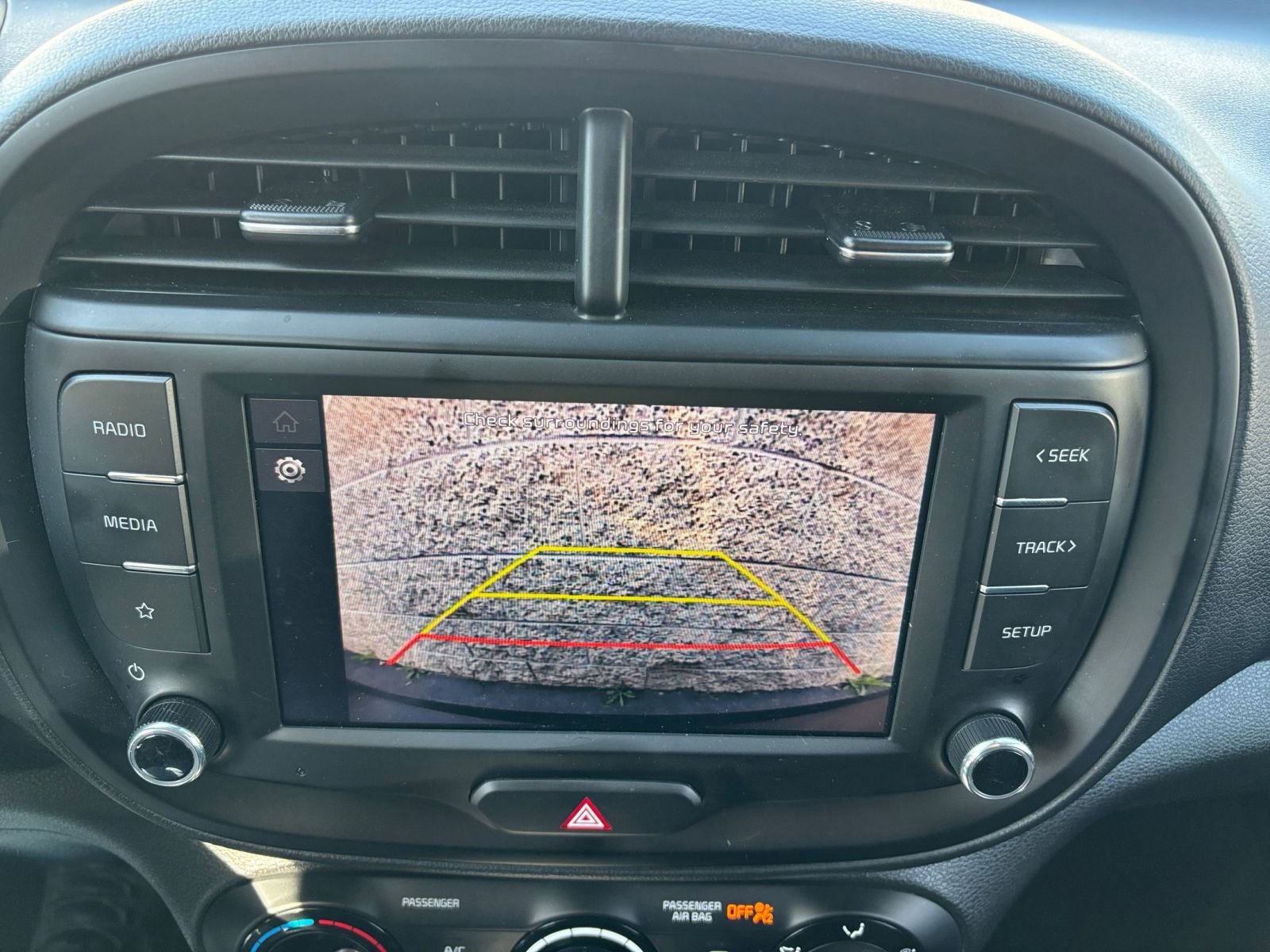 Used 2025 Kia Soul LX w/ LX Technology Package image 25