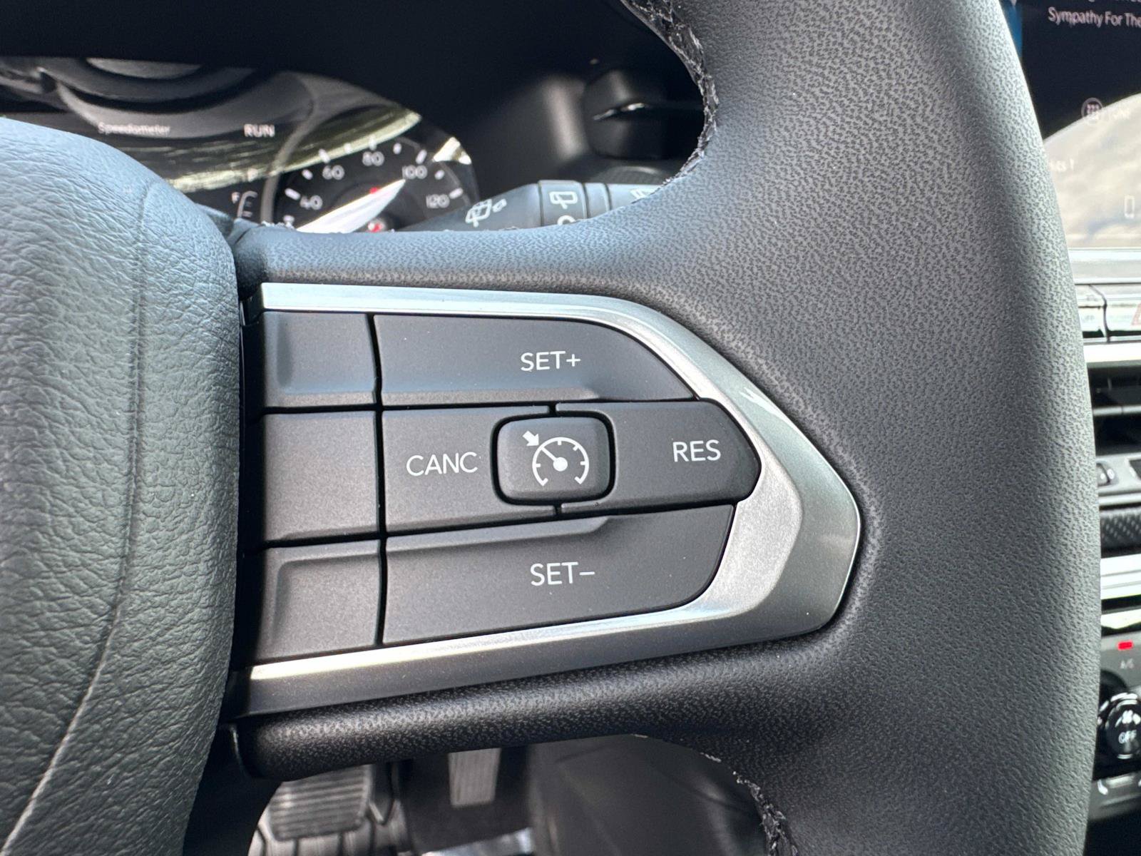 New 2026 Jeep Compass Latitude AWD/4WD image 28