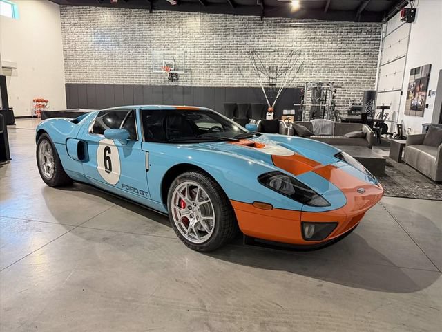 Used 2006 Ford GT RWD image 88
