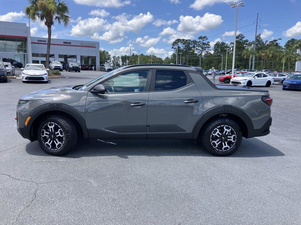 Used 2025 Hyundai Santa Cruz XRT AWD/4WD image 2