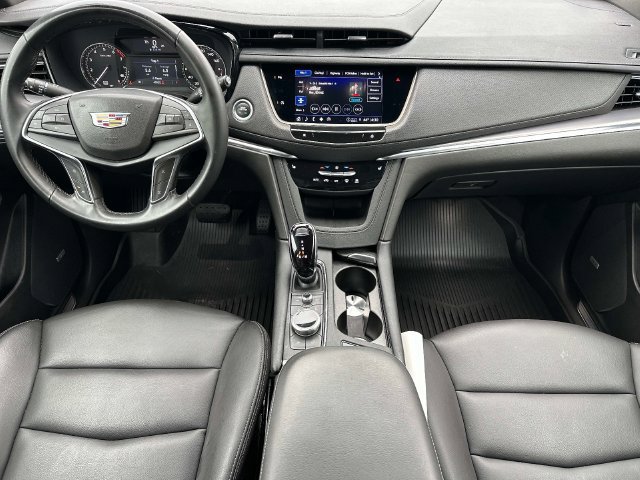 Used 2024 Cadillac XT5 Luxury FWD image 14