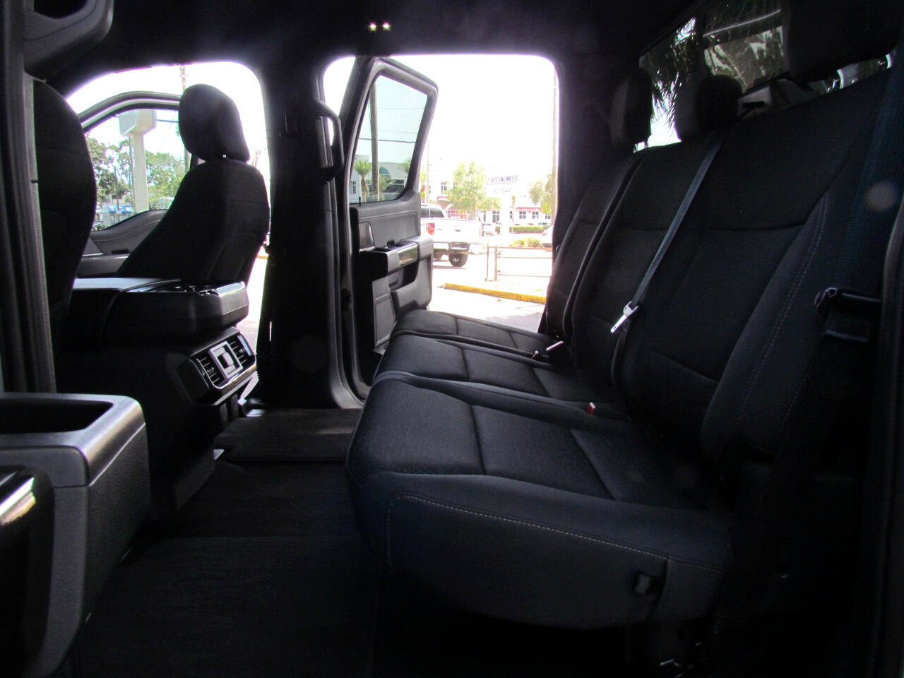 Used 2021 Ford F150 XLT w/ Equipment Group 302A High image 17