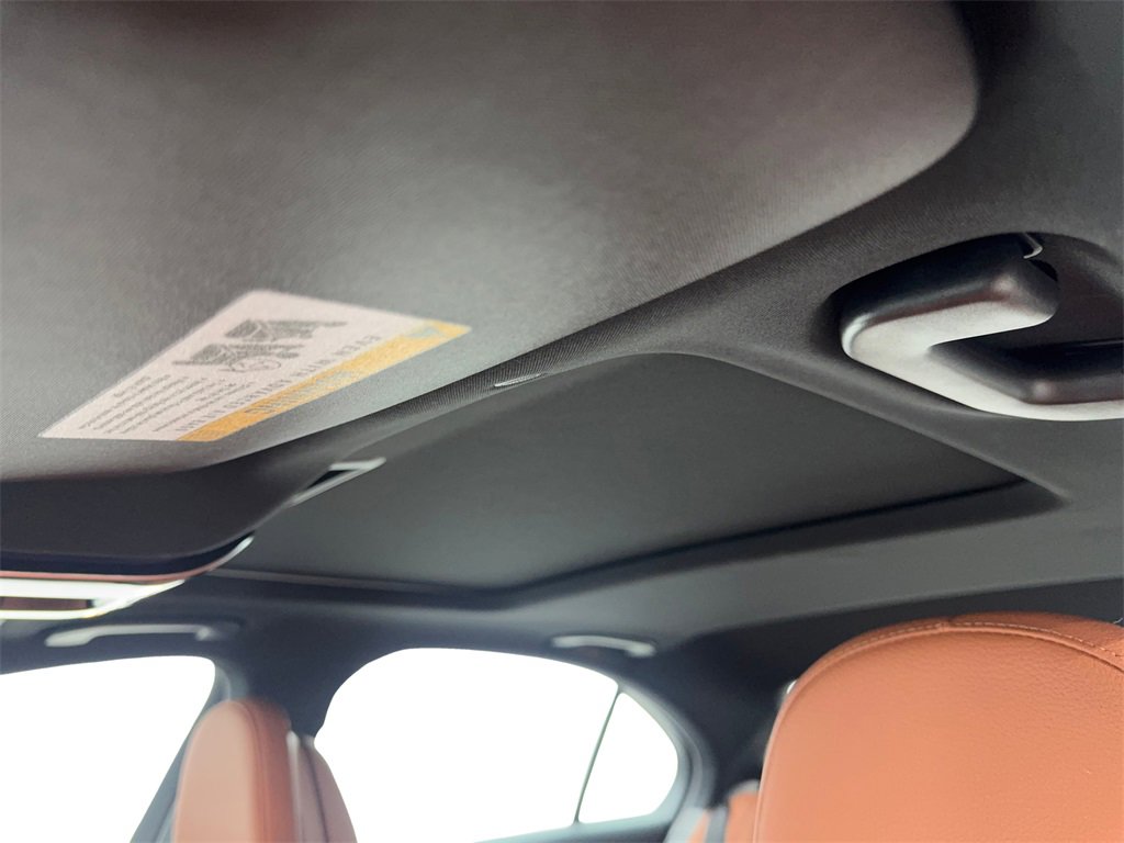 Used 2025 Mercedes-Benz C 300 Sedan image 66