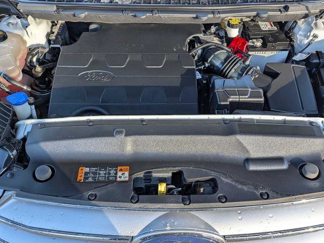 Certified 2018 Ford Edge SEL w/ Equipment Group 201A image 15