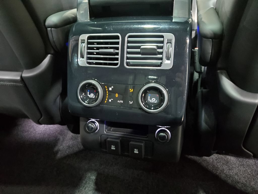 Used 2019 Land Rover Range Rover Supercharged AWD/4WD image 24