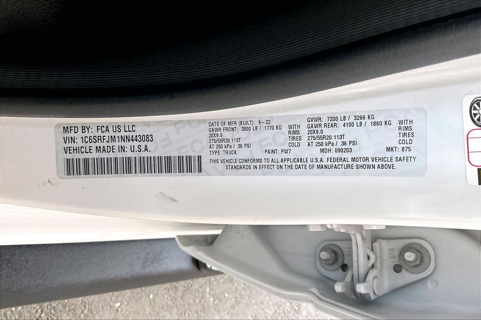 Used 2022 RAM 1500 Laramie AWD/4WD image 16