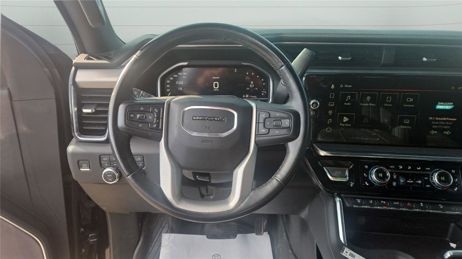 Used 2024 GMC Sierra 2500 Denali w/ Technology Package image 14