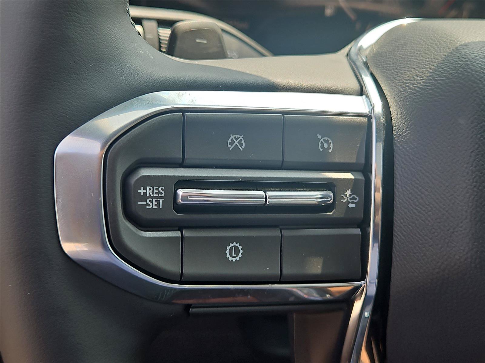 New 2027 GMC Terrain Elevation w/ Elevation Premium Package FWD image 23