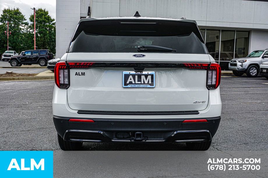 Used 2025 Ford Explorer ST-Line AWD/4WD image 11