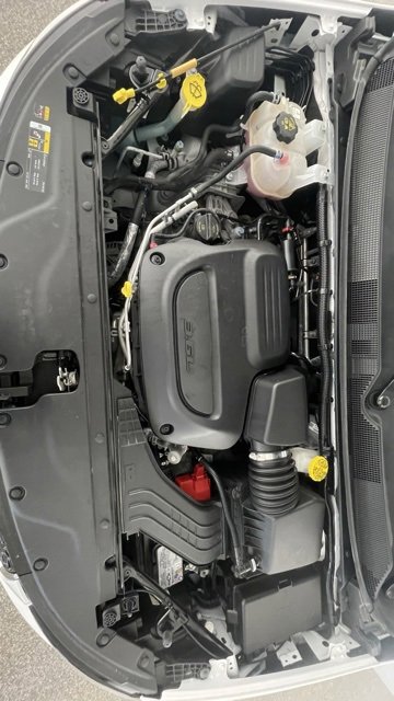 Used 2024 Chrysler Pacifica Touring-L image 50