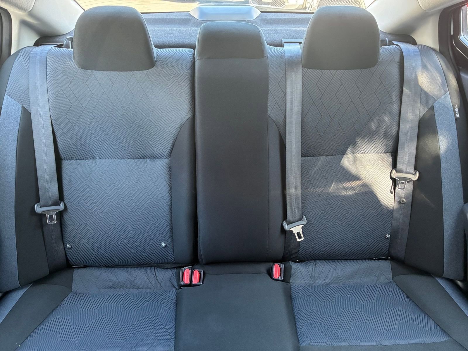 Used 2025 Nissan Versa SV image 36