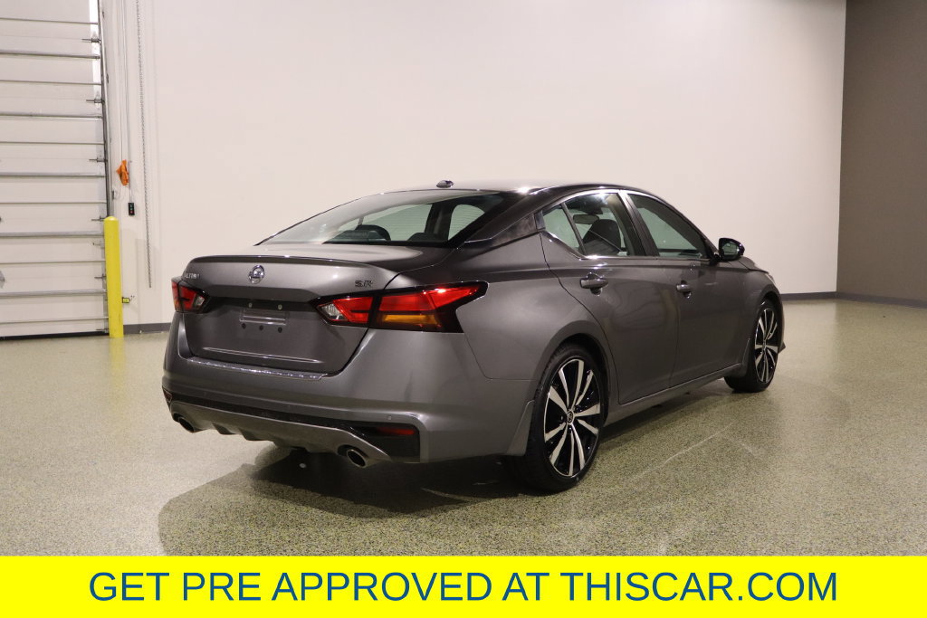 Used 2020 Nissan Altima 2.5 SR w/ Premium Package FWD image 11