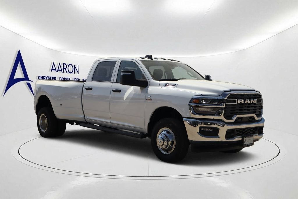 New 2026 RAM 3500 Tradesman AWD/4WD image 3