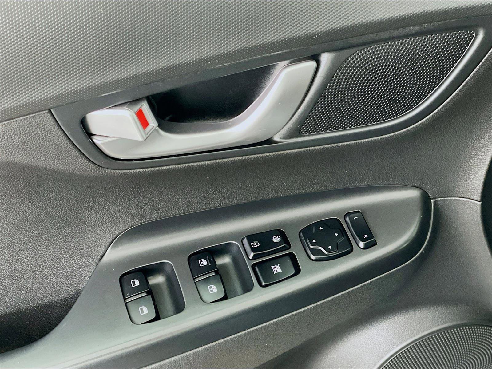 Used 2022 Hyundai Kona SEL w/ Convenience Package image 21