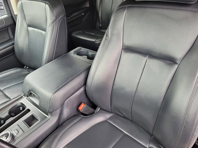 Used 2024 Ford Expedition Max XLT image 11