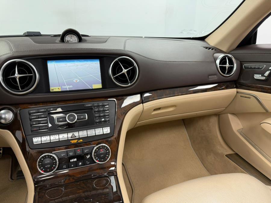 Used 2013 Mercedes-Benz SL 550 image 61