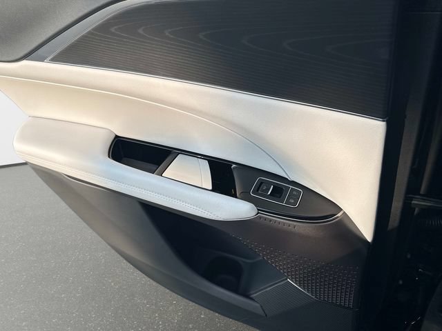 New 2026 Cadillac Lyriq Sport AWD/4WD image 10